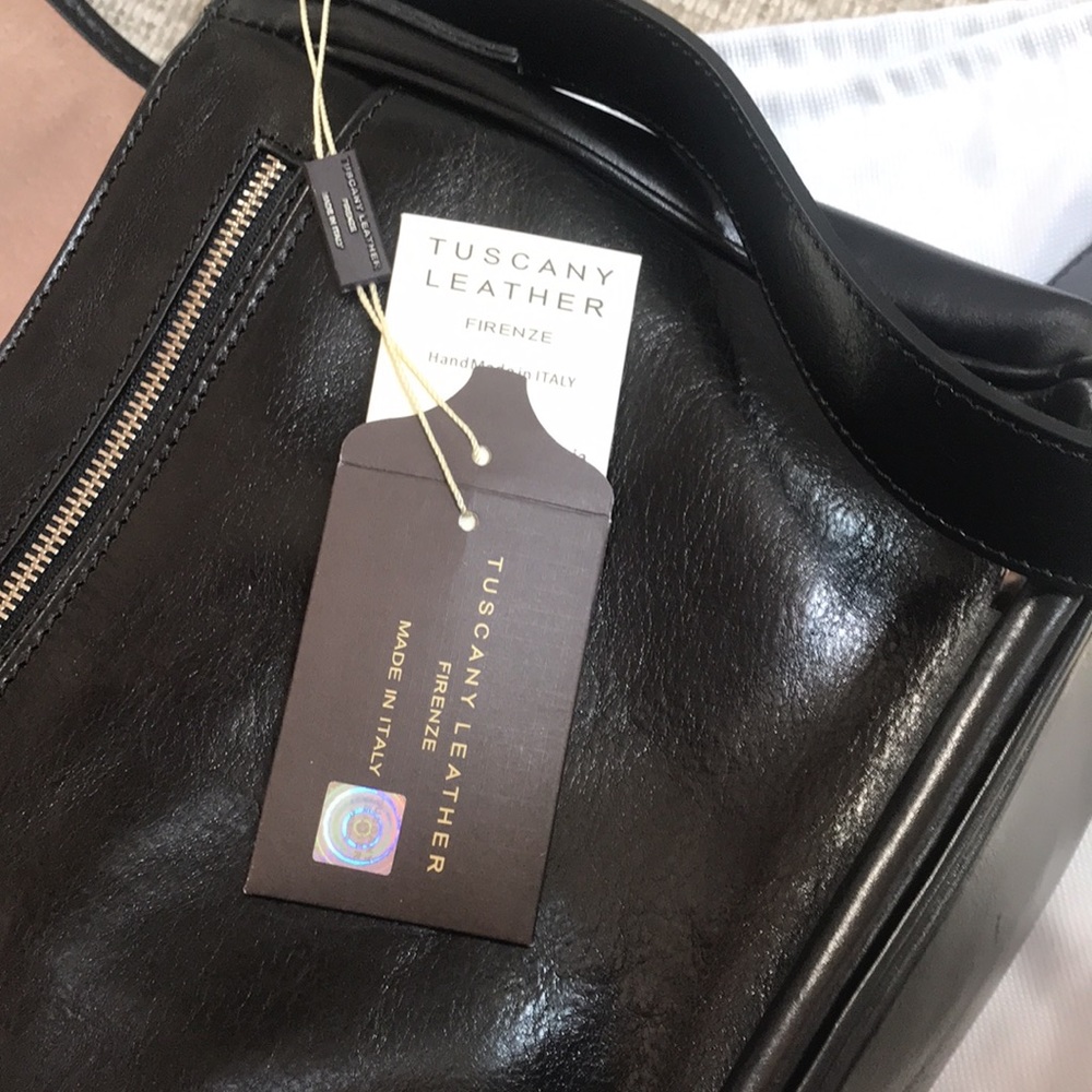 Beautiful Tuscany leather cross body purse - Picture 8 of 8